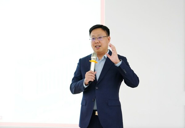 1712801754666369.jpg 2.jpg