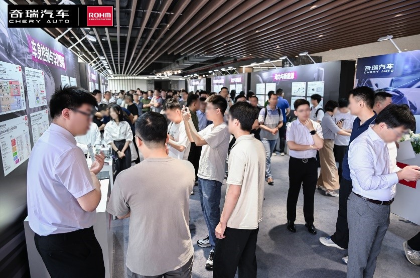 1751962528405457.jpg 9.jpg